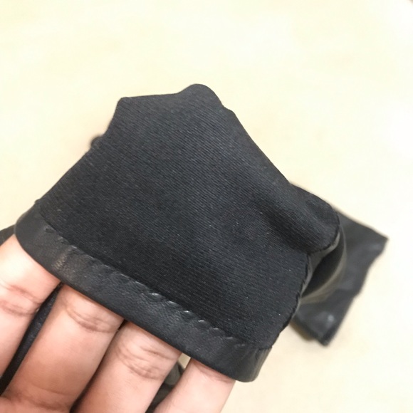 ESCADA — signature button Leather Gloves - Picture 7 of 8